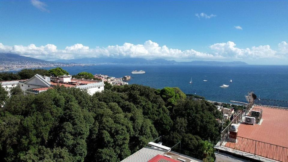 ナポリ Chiostro San Francesco - Casa Di Ospitalita Religiosa Bed & Breakfast エクステリア 写真