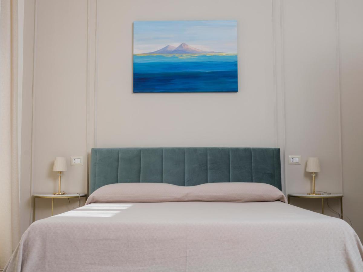 ナポリ Chiostro San Francesco - Casa Di Ospitalita Religiosa Bed & Breakfast エクステリア 写真