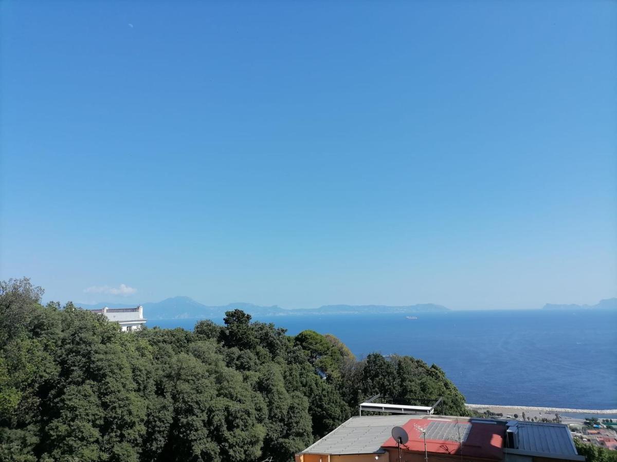 ナポリ Chiostro San Francesco - Casa Di Ospitalita Religiosa Bed & Breakfast エクステリア 写真